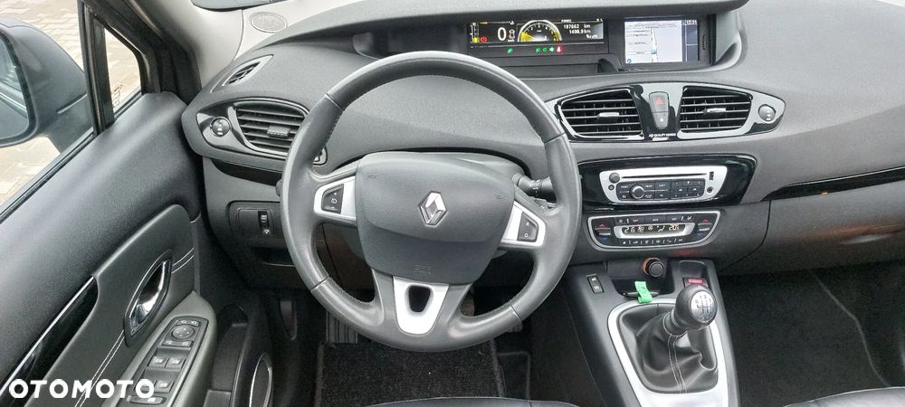 Renault Scenic dCi 160 Bose Edition - 28