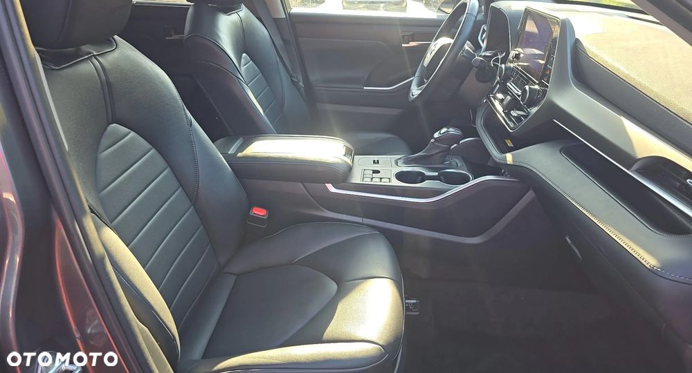 Toyota Highlander - 8