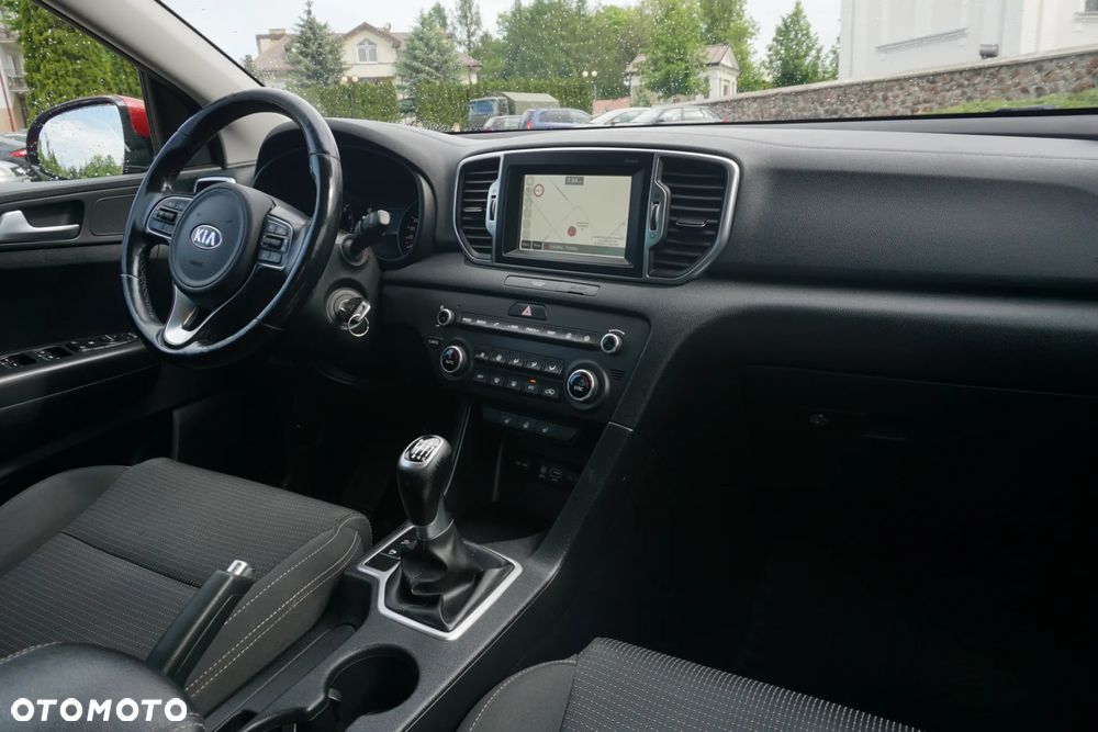 Kia Sportage 1.6 T-GDI 2WD VISION - 23