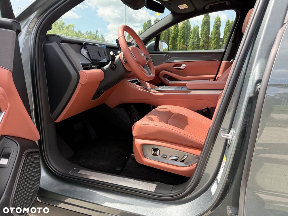 BYD Tang L - 9