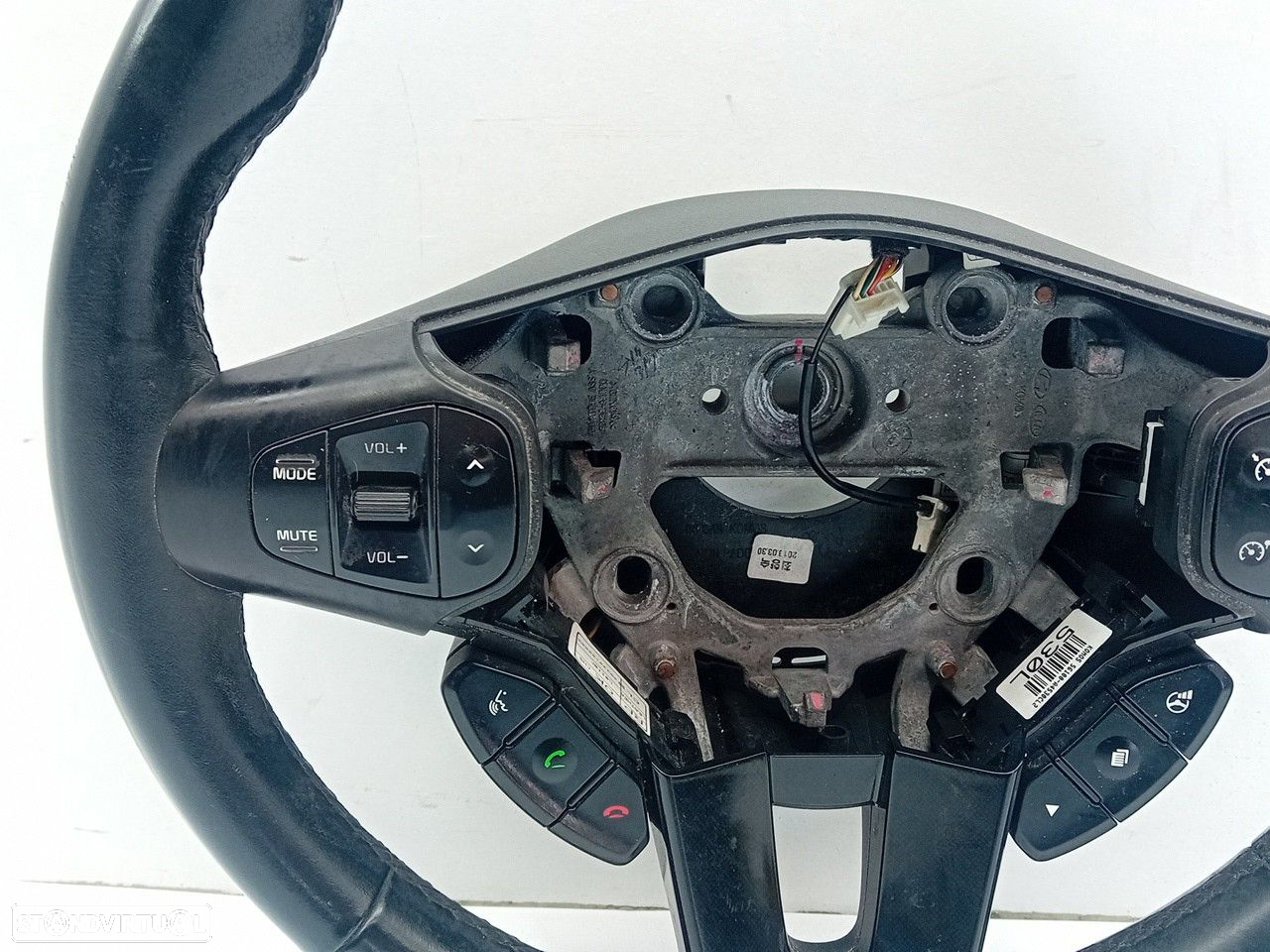 Volante de direção KIA Carens IV - 3