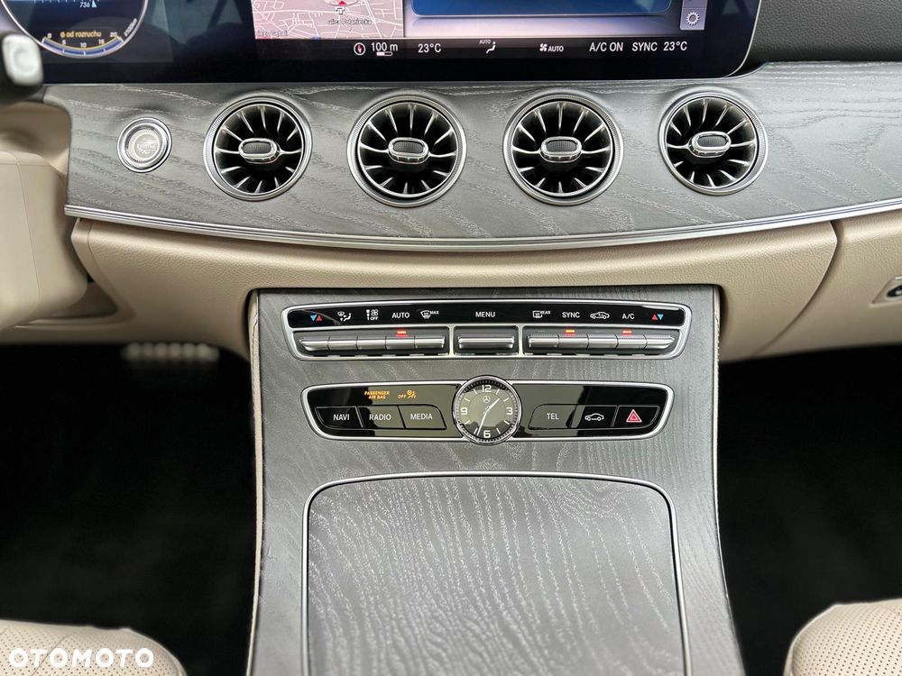 Mercedes-Benz CLS - 21