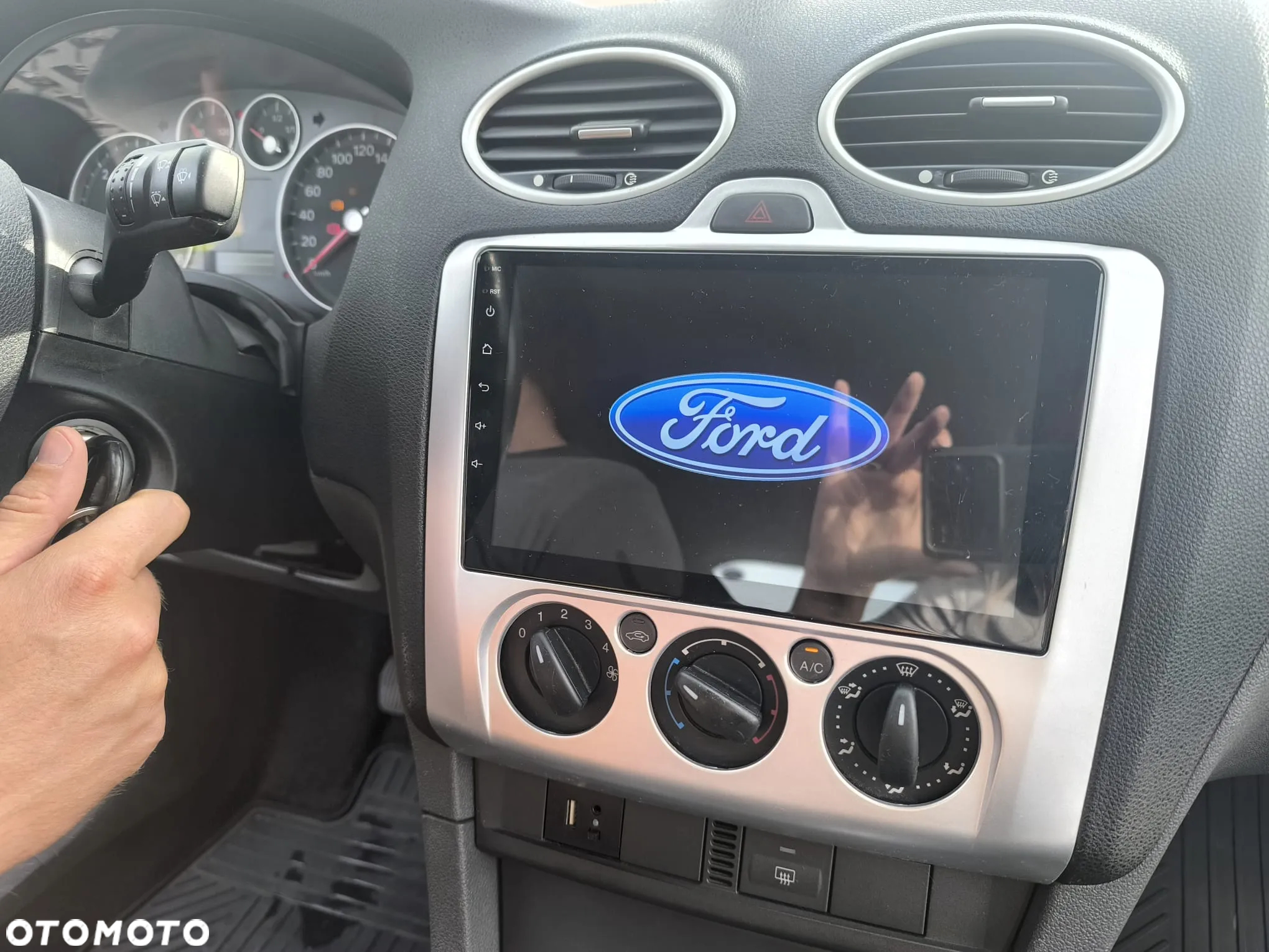 Ford Focus 1.8 TDCi Ghia - 24