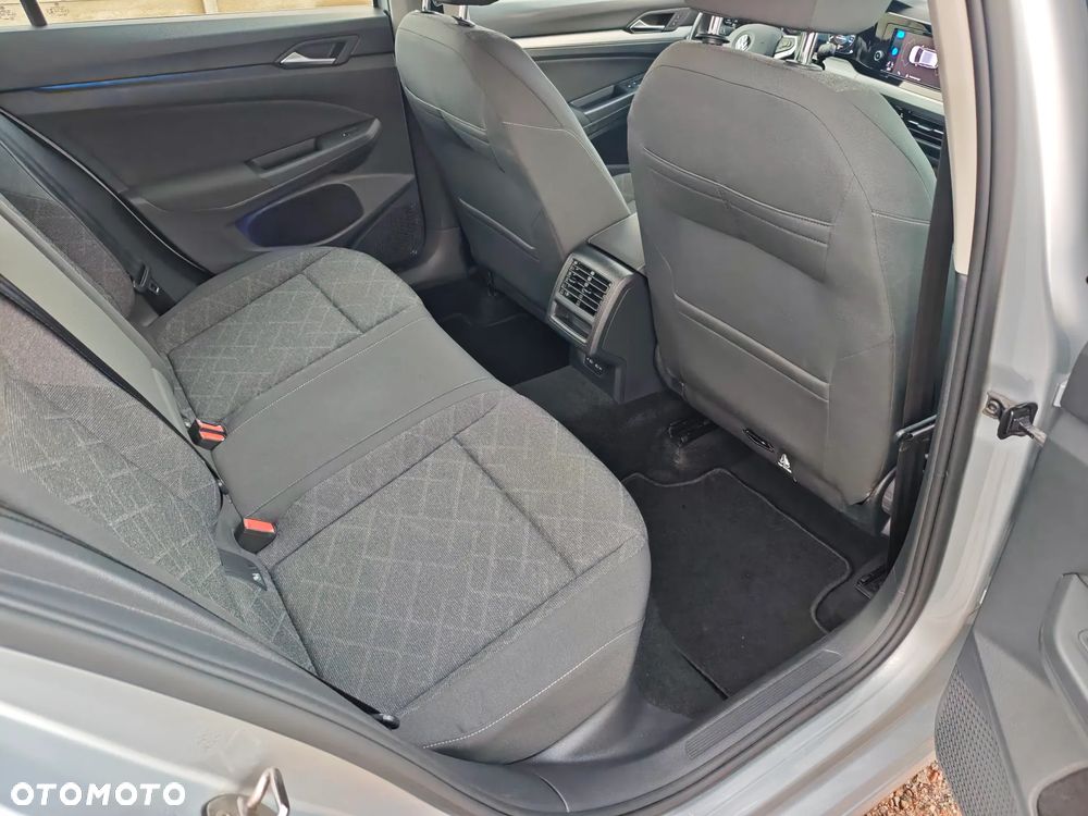 Volkswagen Golf 2.0 TDI SCR Active - 13