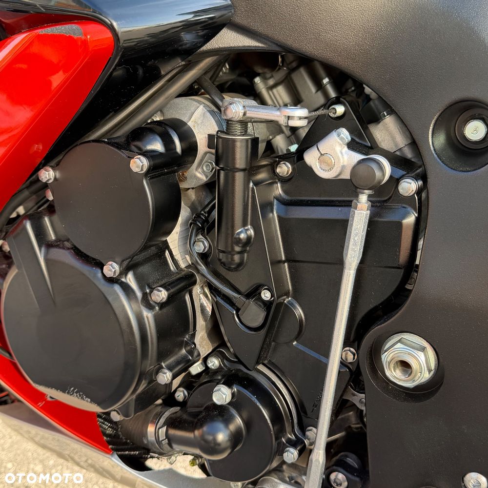 Suzuki GSX-R - 37