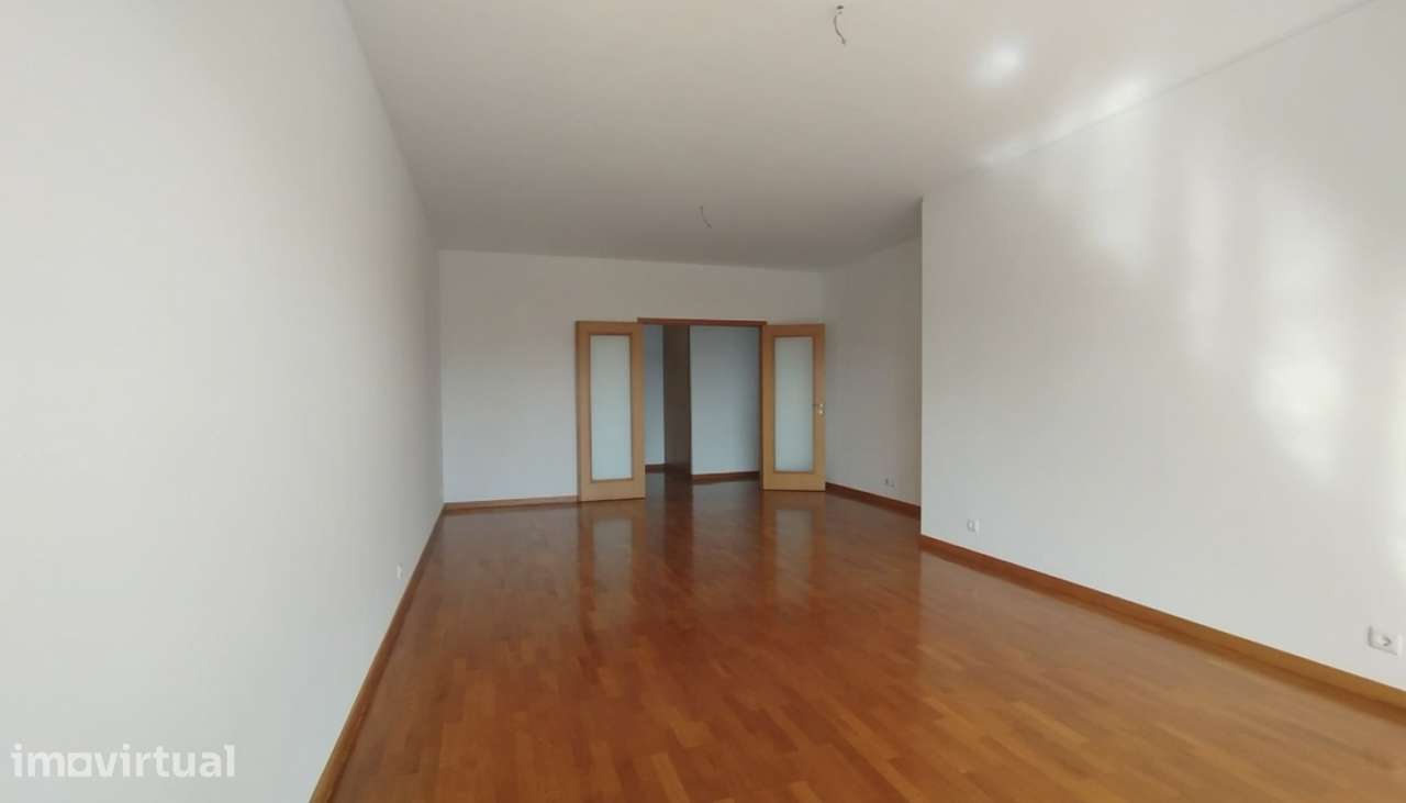 Venda de Apartamento T3 próximo do mar, na Póvoa de Varzim - Grande imagem: 3/23