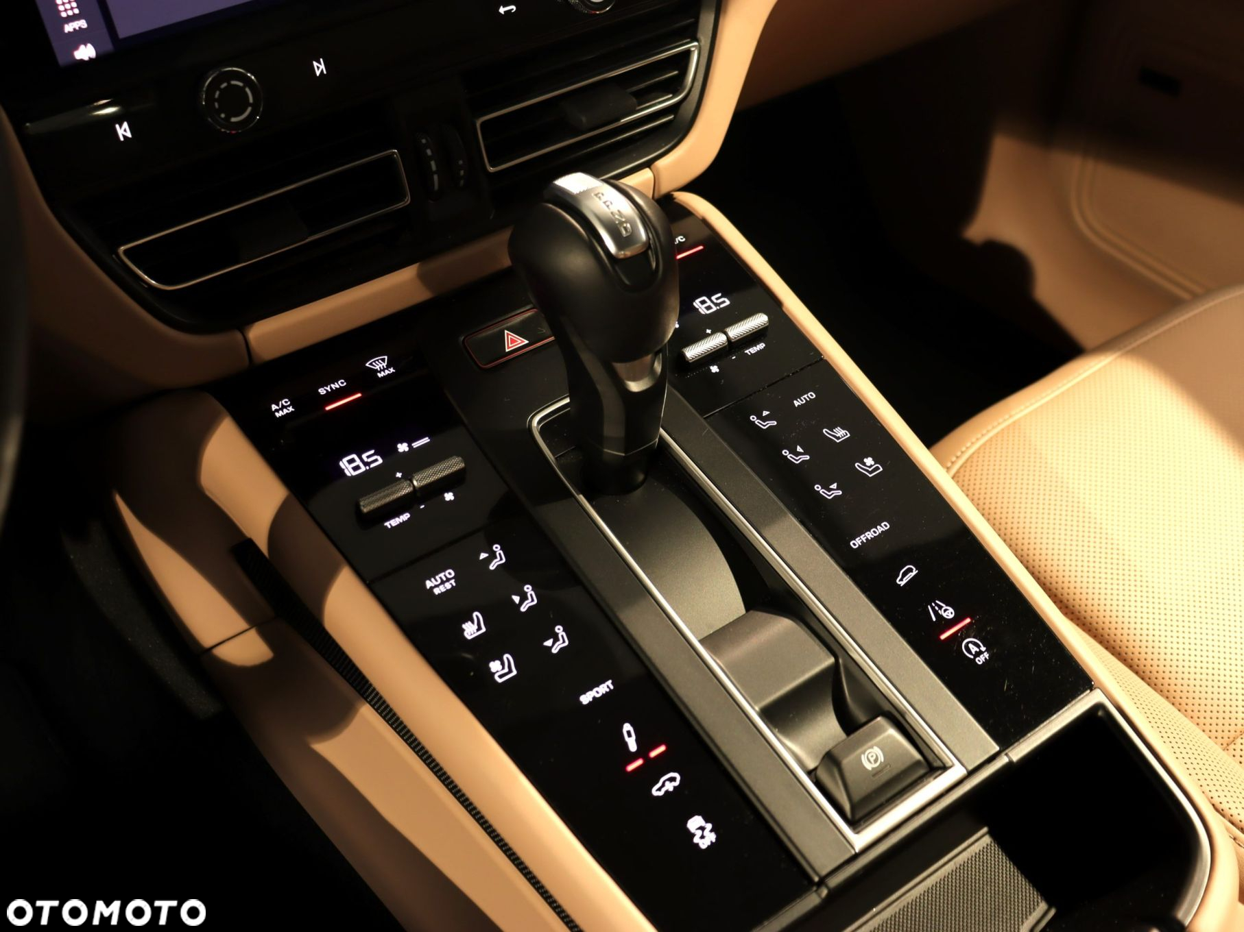 Porsche Macan - 30