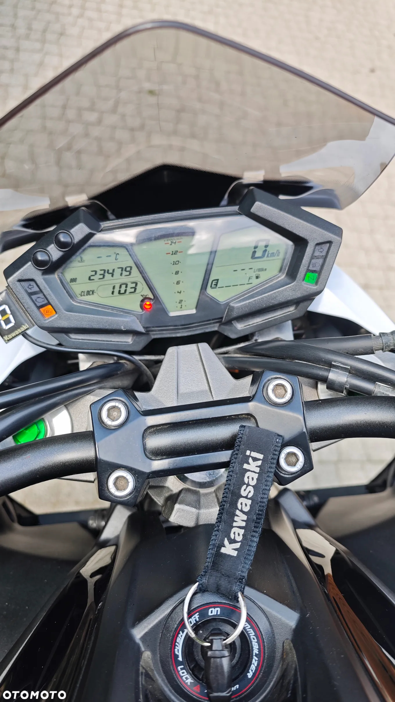 Kawasaki ZR - 7