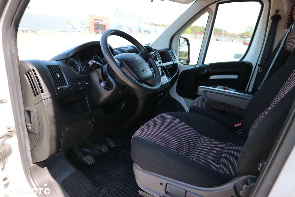 Peugeot BOXER 3,0 177KM,! 8palet + WINDA krajowy!! - 28
