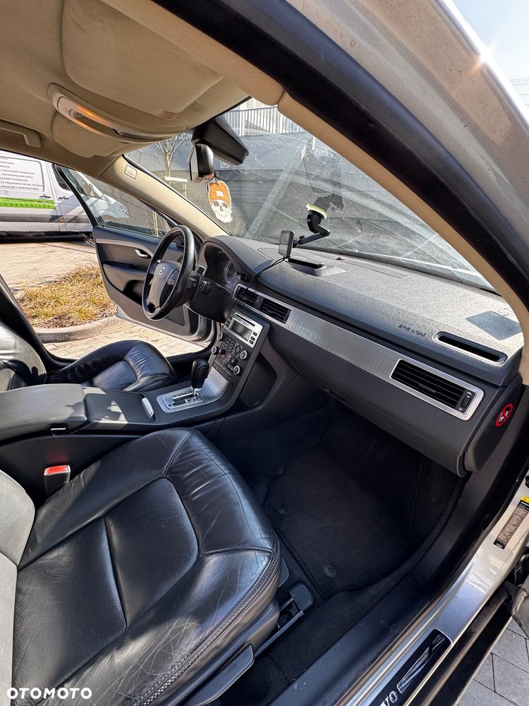 Volvo XC 70 D5 AWD Kinetic - 18