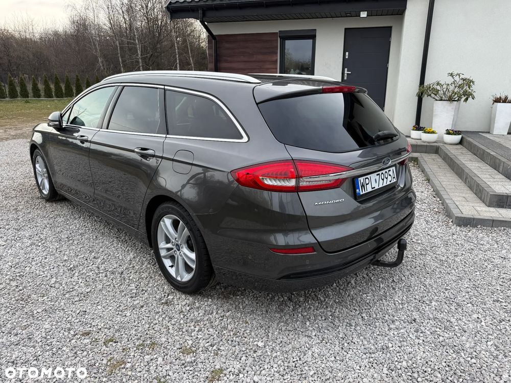 Ford Mondeo 2.0 TDCi Titanium PowerShift - 11