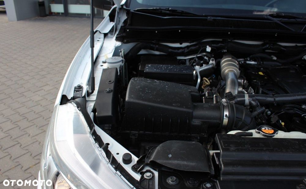 Nissan Navara - 25