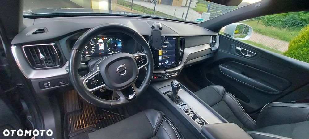 Volvo XC 60 D4 AWD RDesign - 10