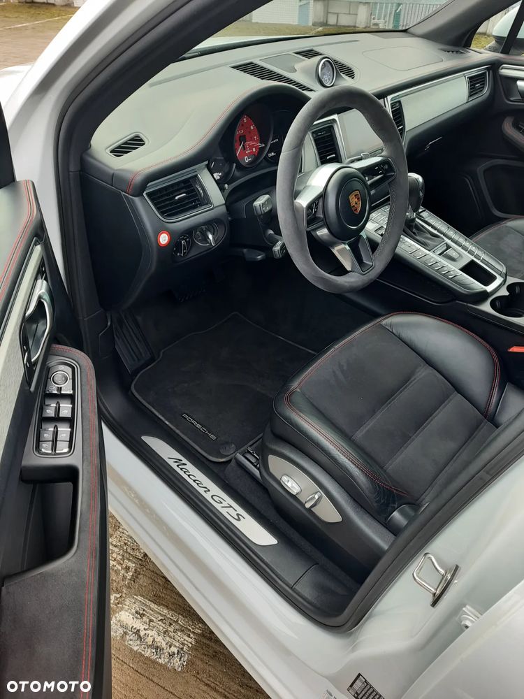 Porsche Macan - 22
