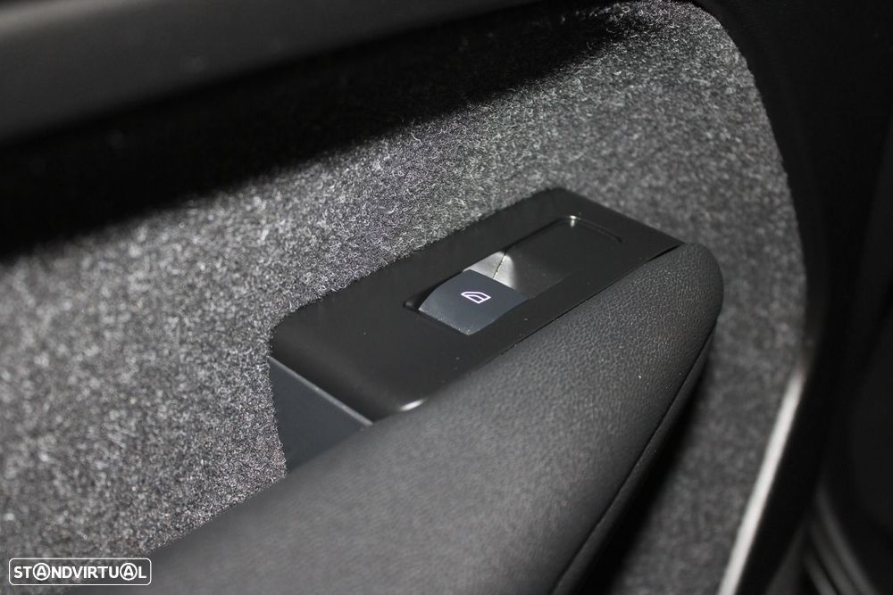 Volvo XC 40 1.5 T2 Momentum Core - 28