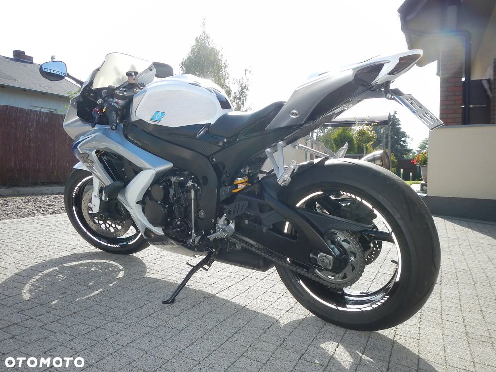 Suzuki GSX-R - 3