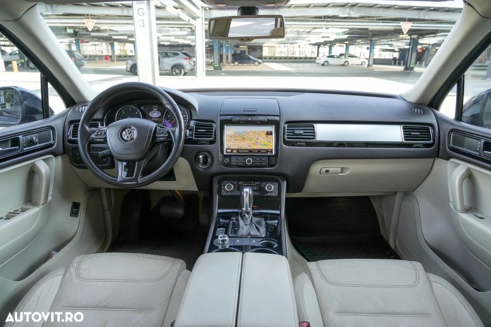 Volkswagen Touareg 3.0 V6 TDI BMT - 12