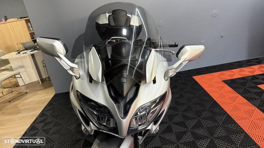 Yamaha FJR Ultimate Edition - 7