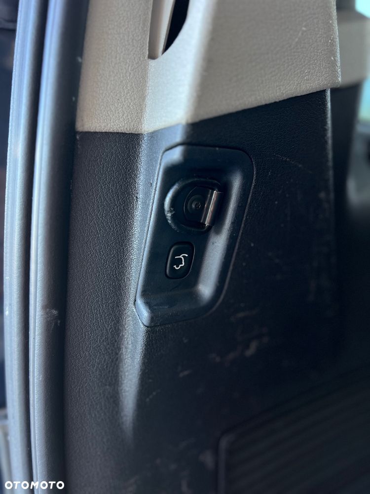 Jeep Commander 5.7 V8 Limited - 20