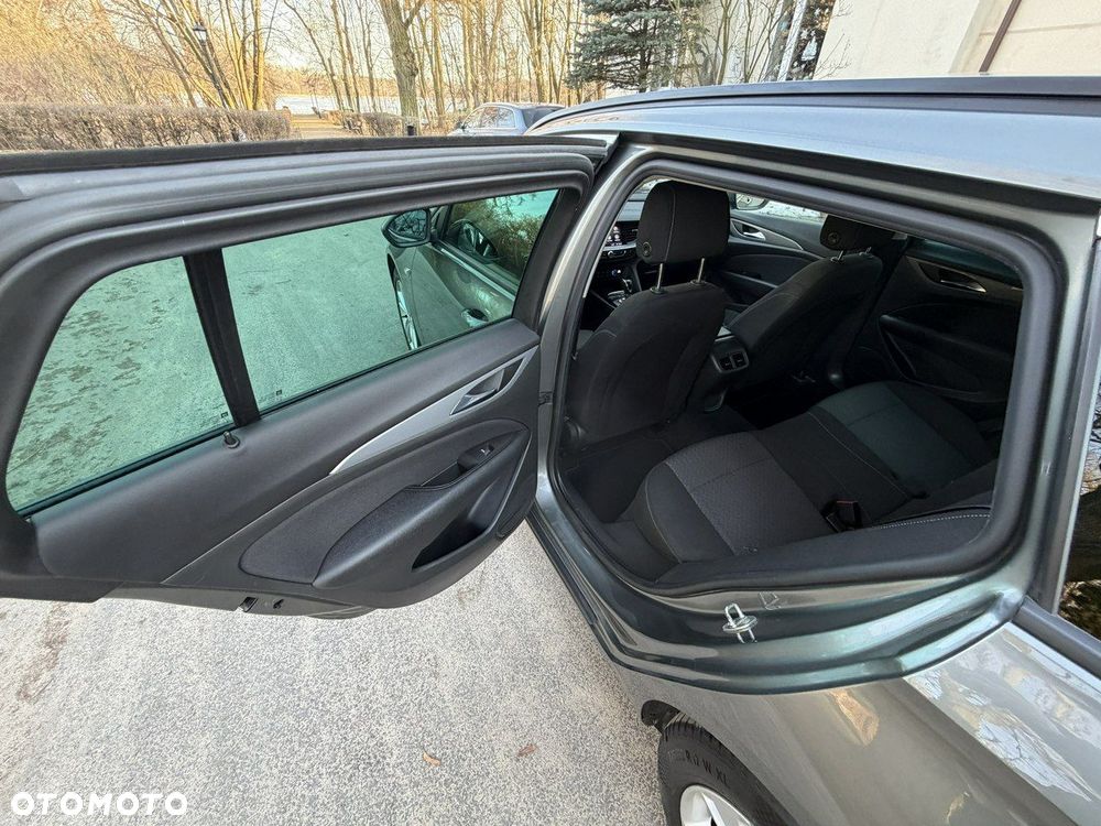 Opel Insignia - 21