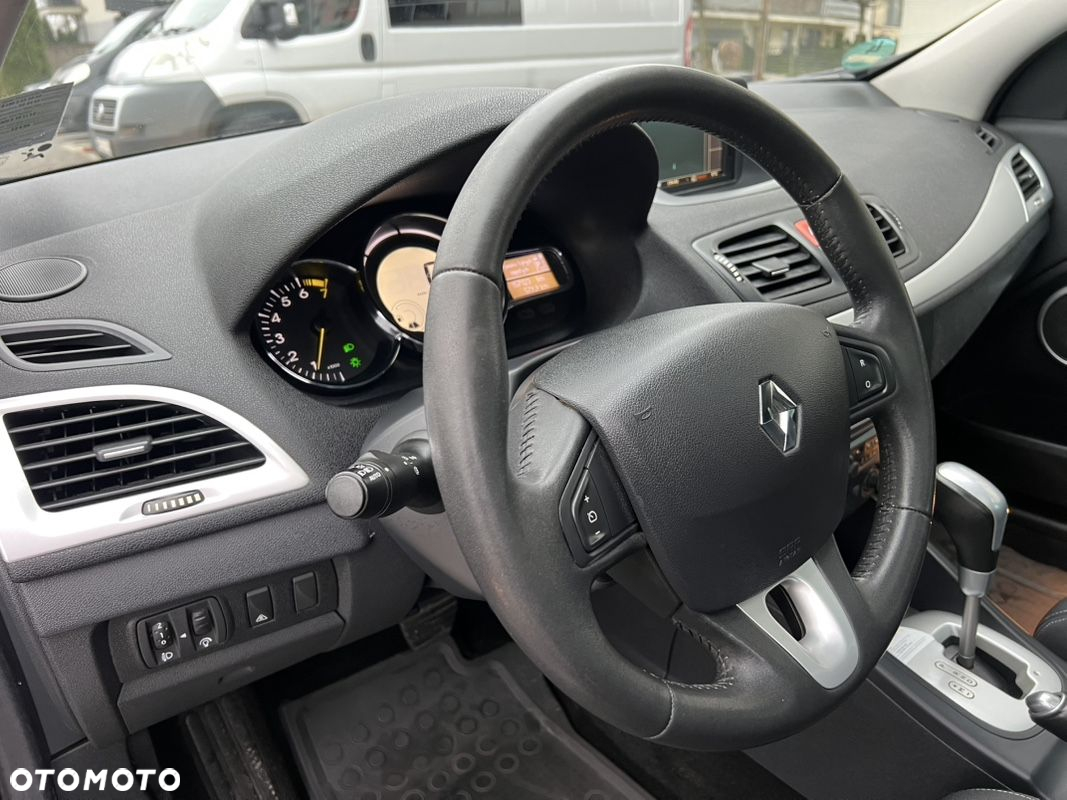 Renault Megane 2.0 16V Privilege CVT - 17