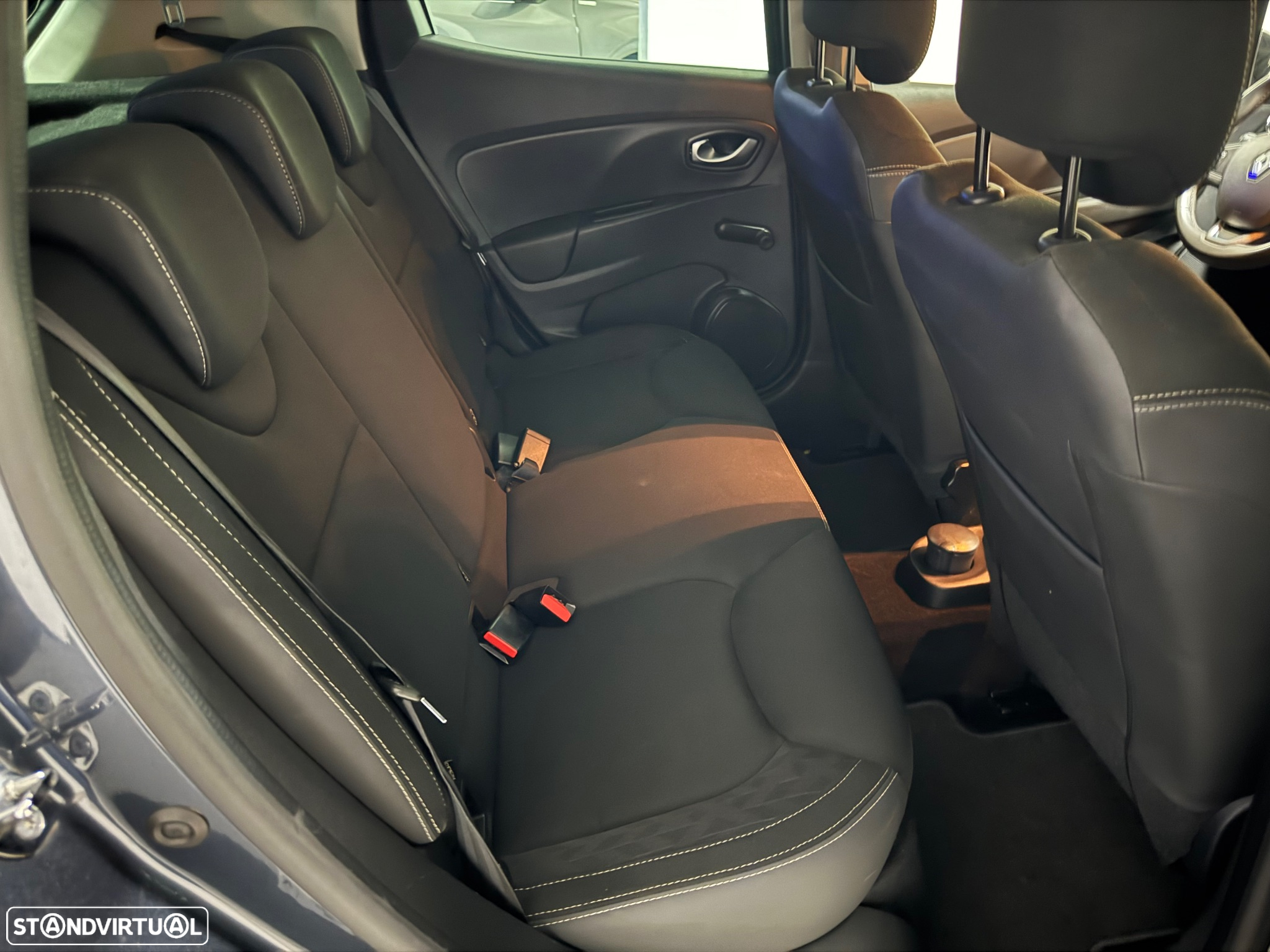 Renault Clio 0.9 TCe Limited Edition - 16