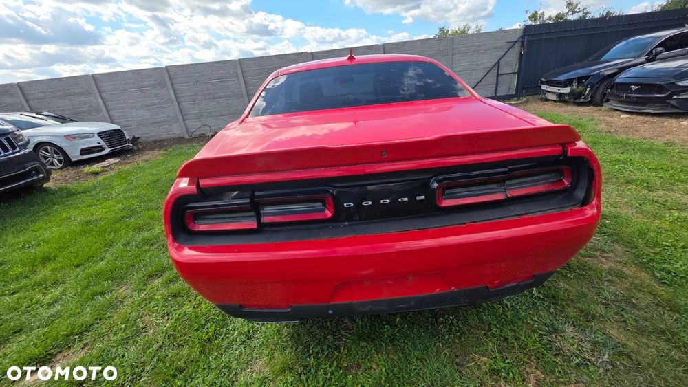 Dodge Challenger 5.7 R/T - 5