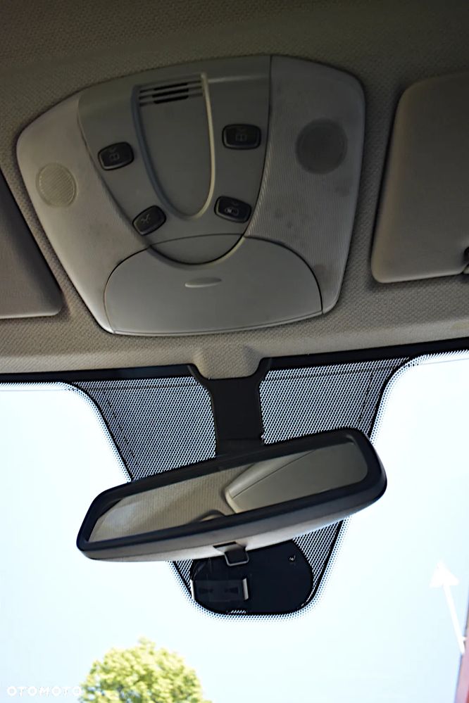 Mercedes-Benz Vito - 31