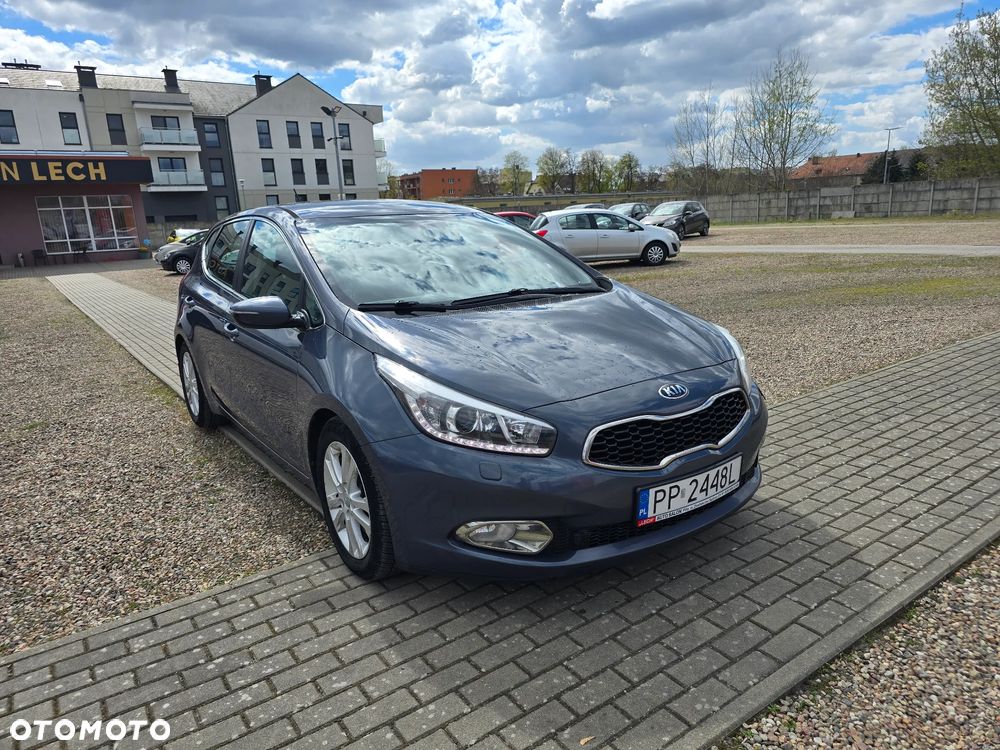Kia Ceed 1.6 CRDi 128 Vision - 3