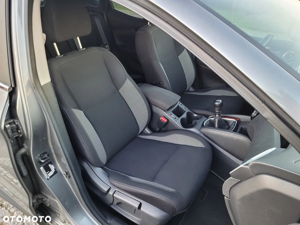 Nissan Qashqai 1.2 DIG-T N-Vision - 9