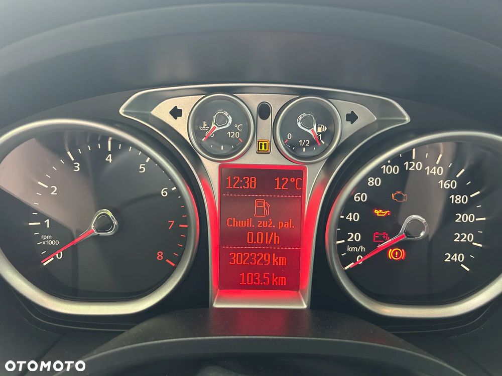 Ford Focus 1.8 FF Platinium X - 14