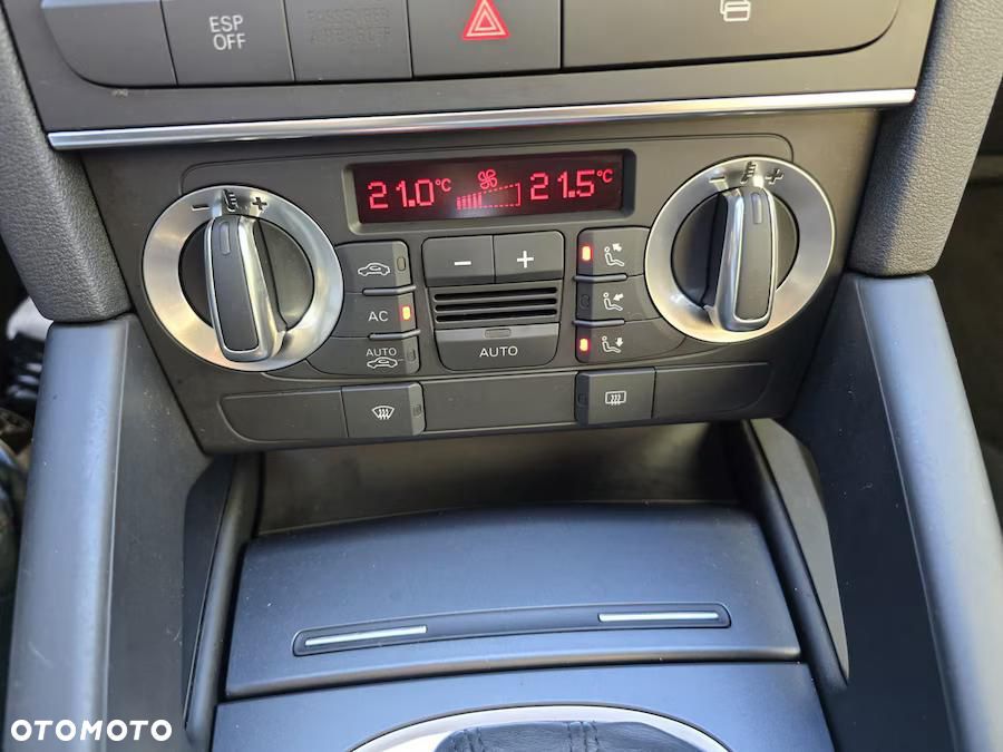 Audi A3 Sportback 1.6 Ambiente S tronic - 6
