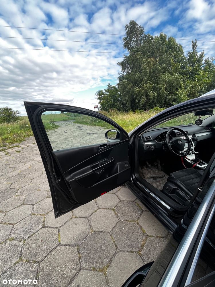 Volkswagen Passat 2.0 TDI DPF R-Line Edition - 12