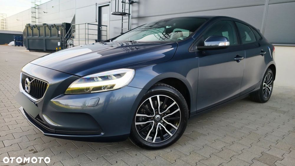 Volvo V40 D3 Momentum - 4