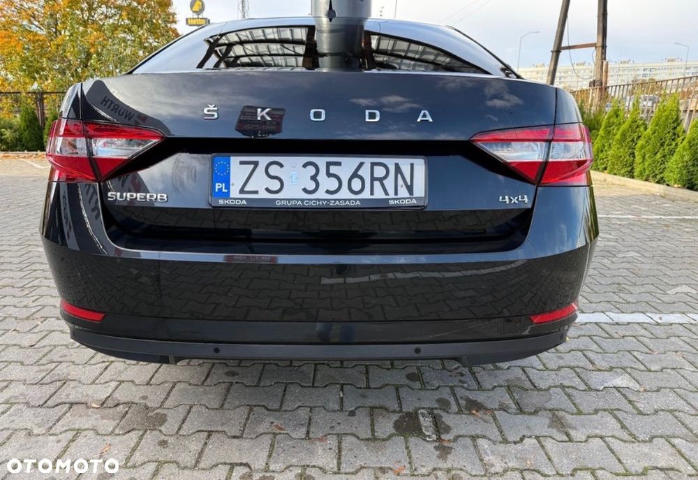 Skoda Superb 2.0 TDI SCR 4x4 Ambition DSG - 8