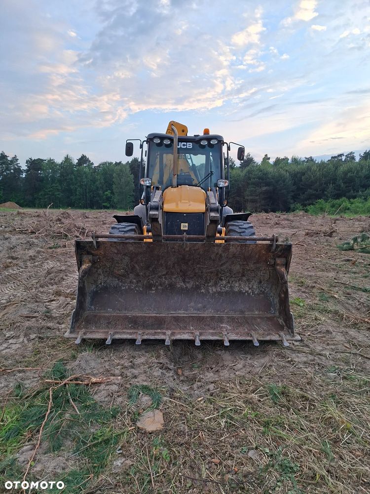 JCB 3 CX - 11