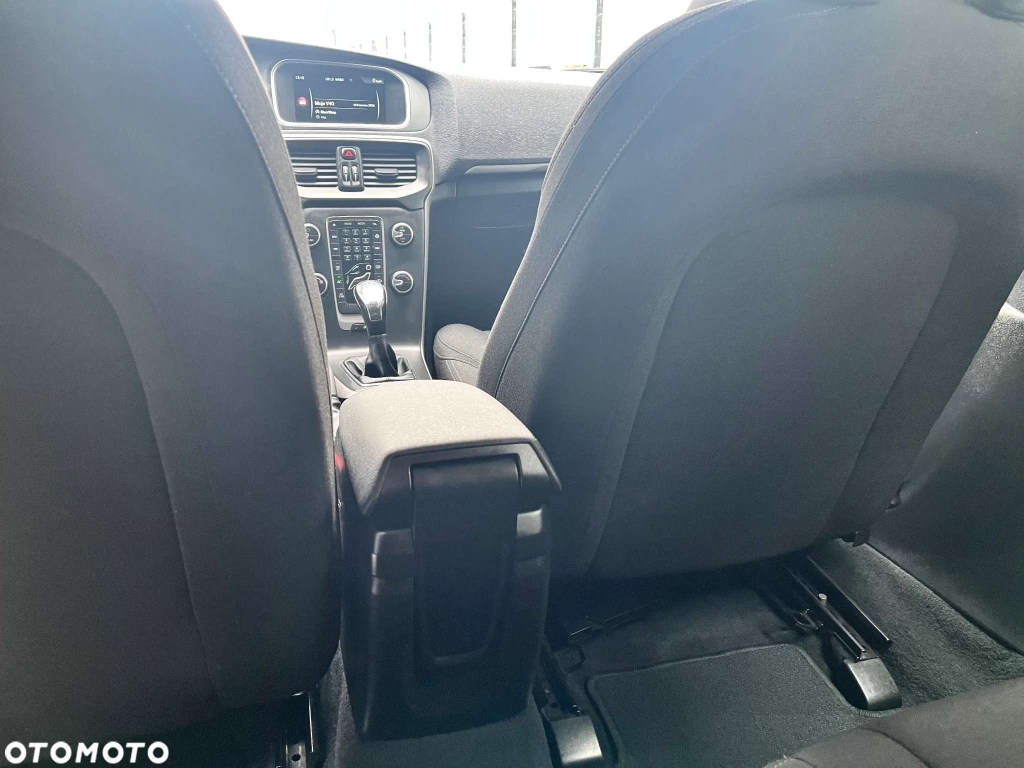 Volvo V40 D2 - 28