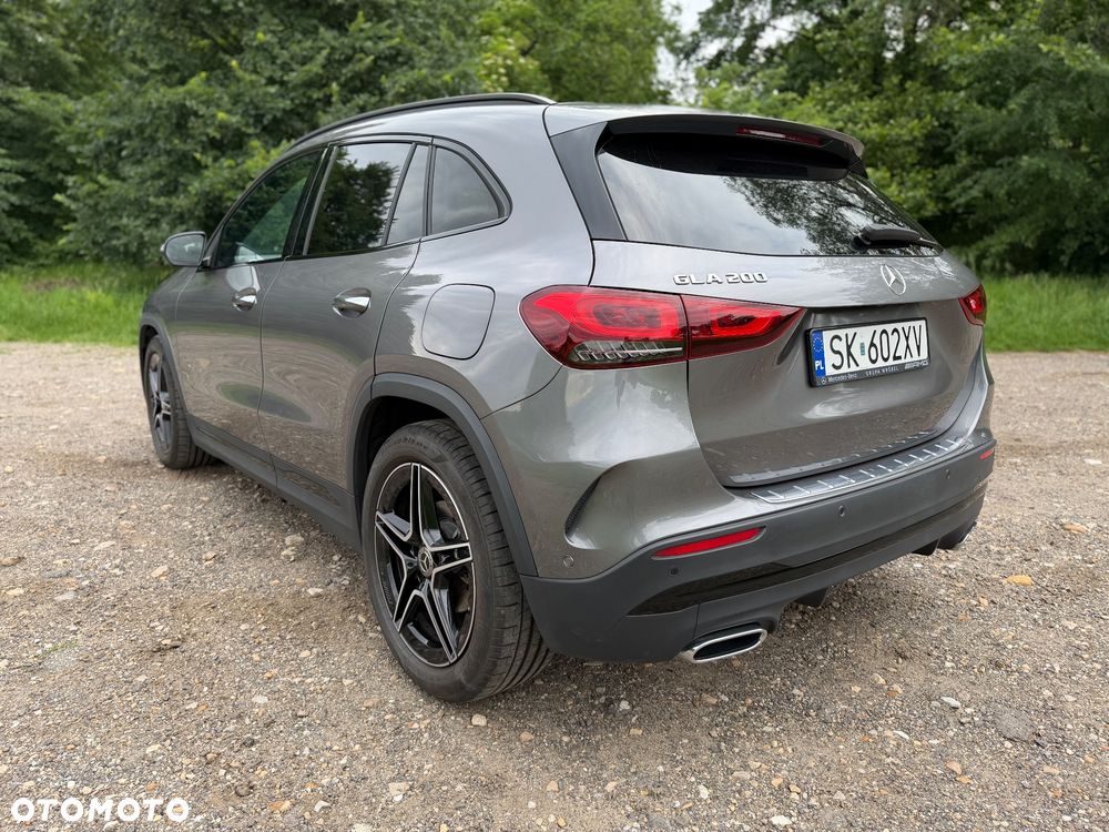 Mercedes-Benz GLA 200 AMG Line - 4
