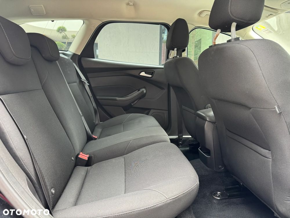 Ford Focus 1.0 EcoBoost Titanium - 31