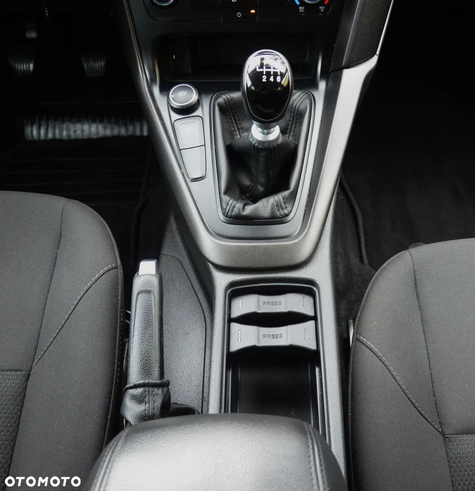 Ford Focus - 28