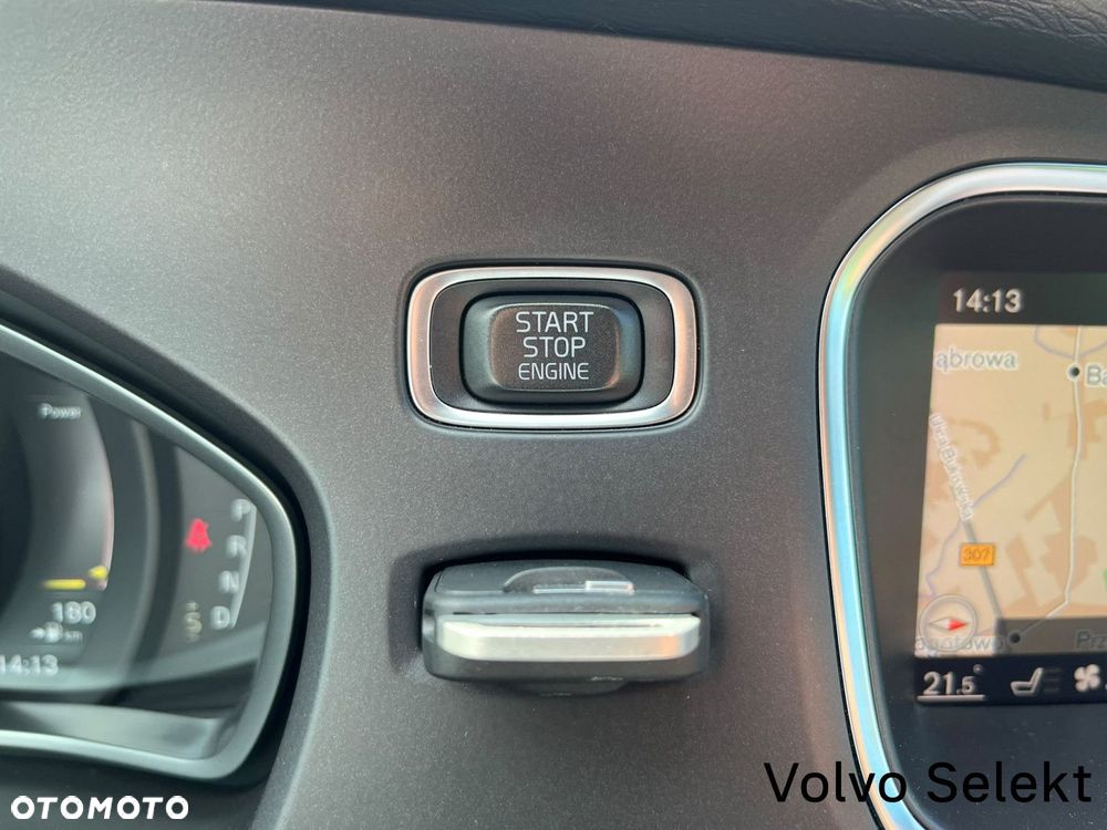 Volvo V40 - 20