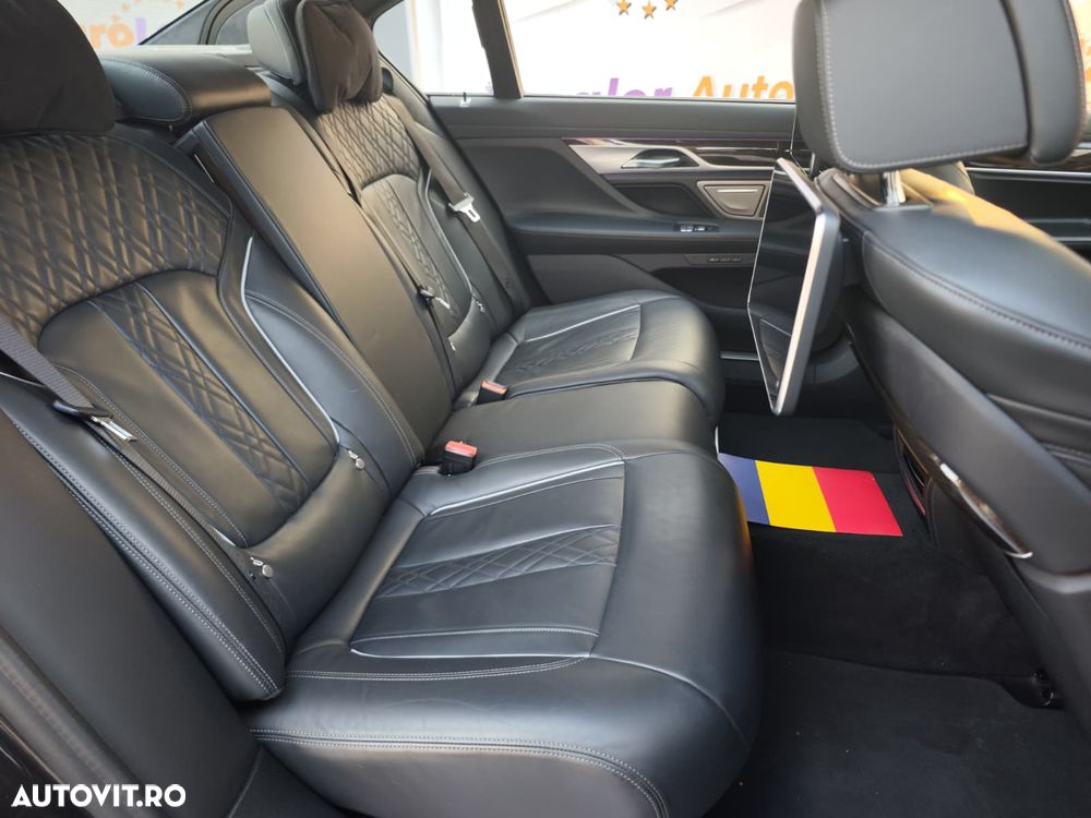 BMW Seria 7 745Le xDrive - 17