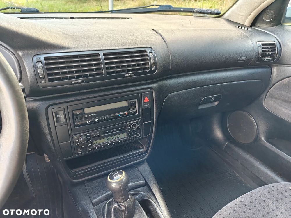 Volkswagen Passat 1.9 TDI - 14