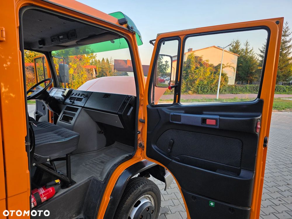 Mercedes-Benz Vario 614D - 16
