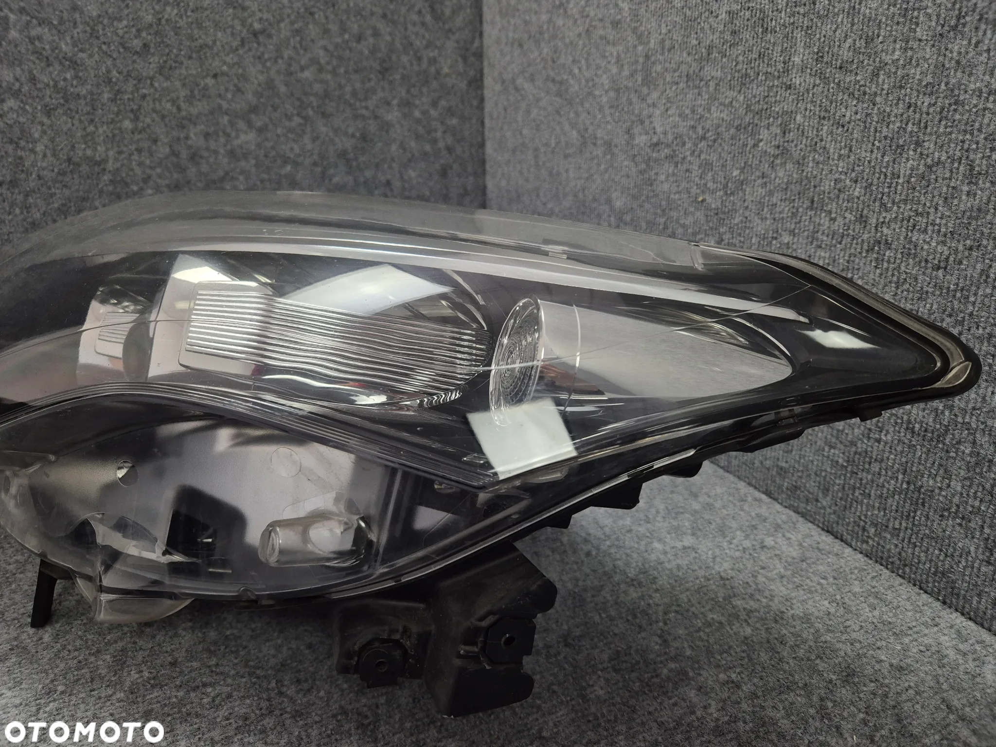 REFLEKTORY LAMPY PRZEDNIE PRAWA + LEWA - RENAULT LAGUNA III LIFT XENON 13-15 - 18