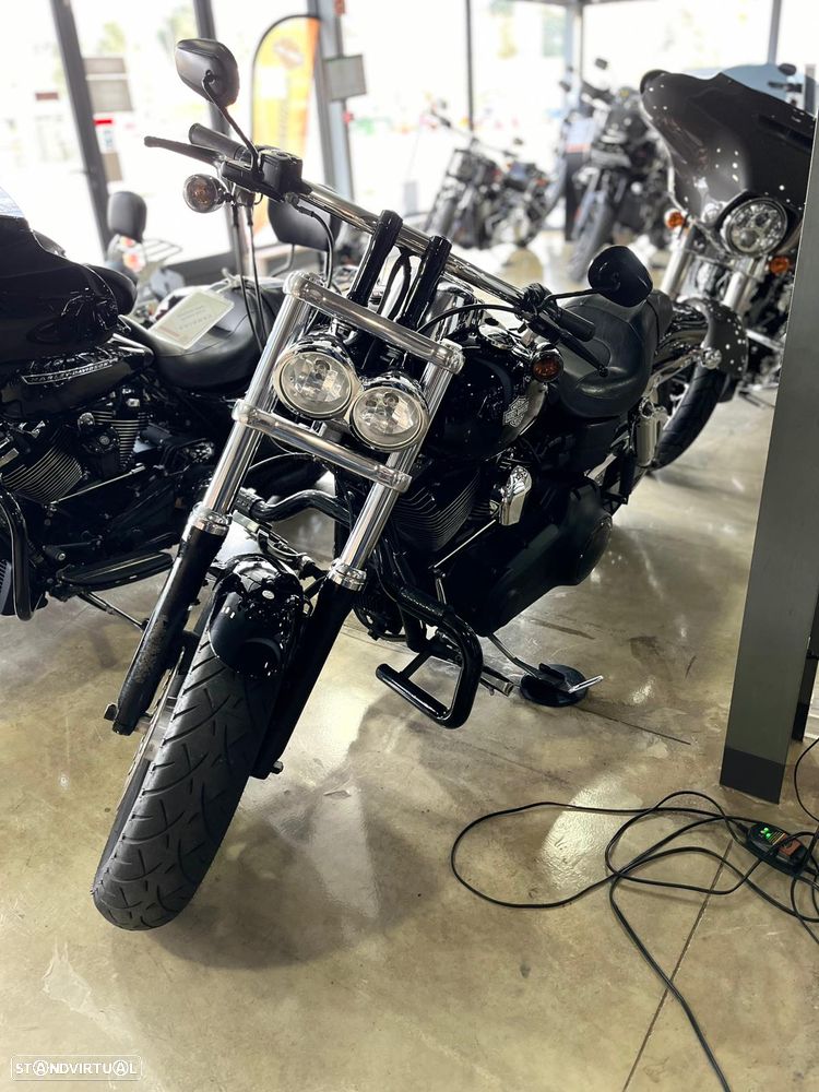 Harley-Davidson Dyna Fat Bob - 2