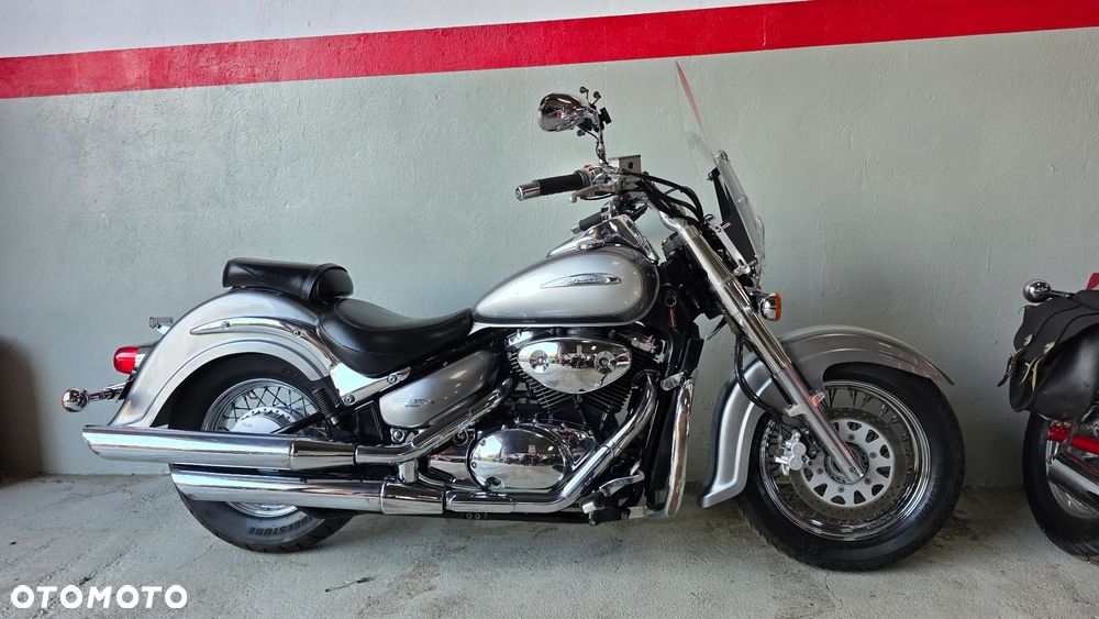 Suzuki Intruder