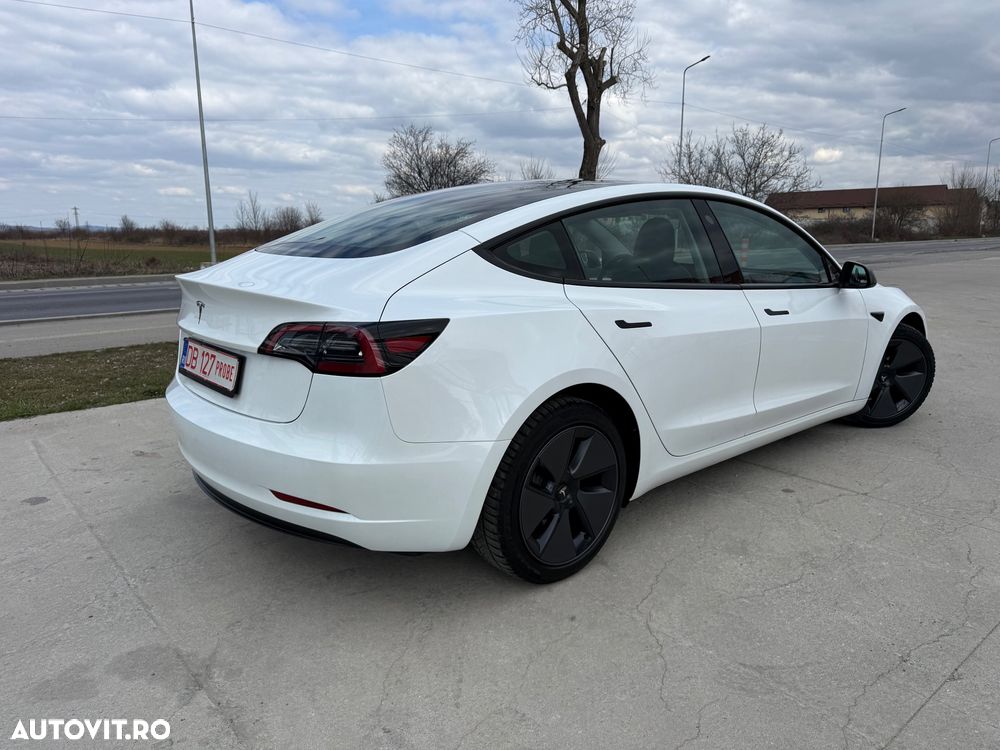 Tesla Model 3 RWD - 3