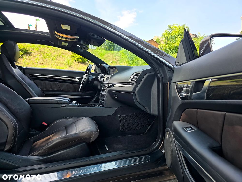 Mercedes-Benz Klasa E 350 4-Matic - 9
