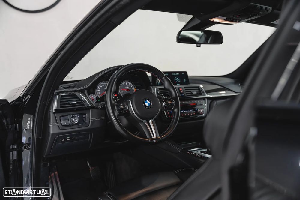 BMW M4 DKG Competition - 30